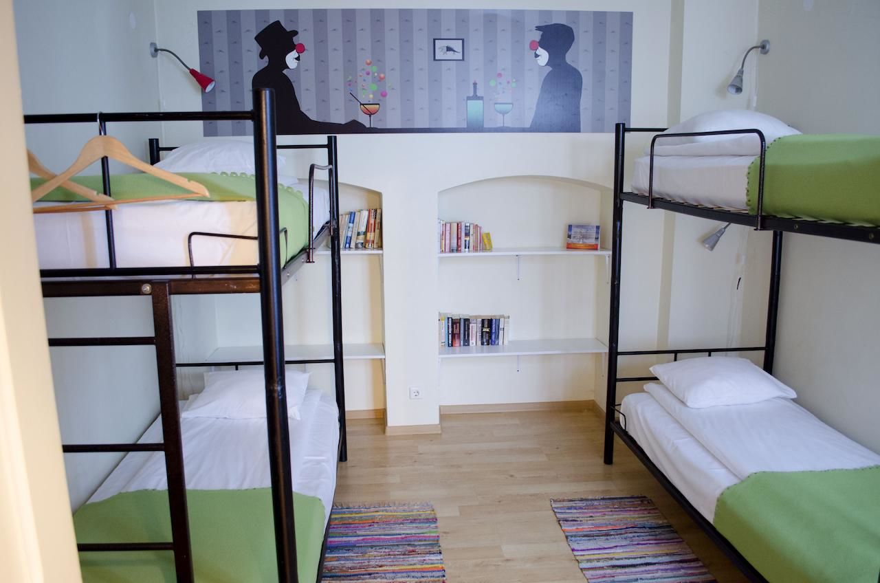 Хостелы Red Nose Hostel Рига