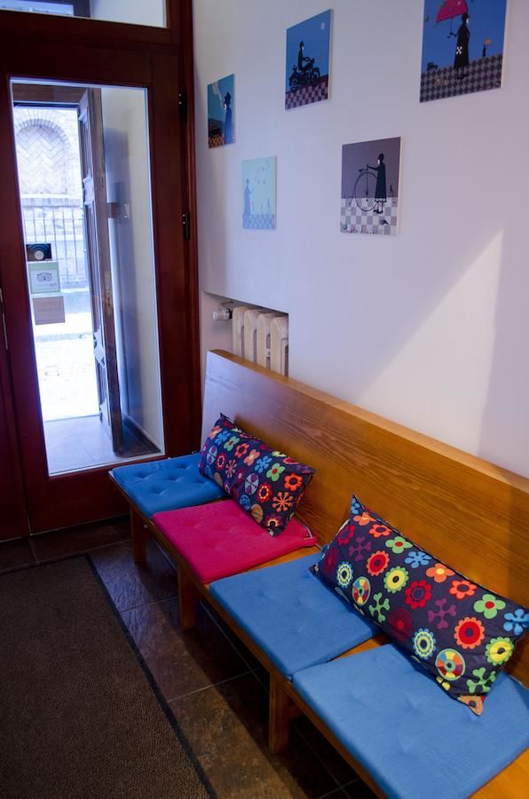 Хостелы Red Nose Hostel Рига-30