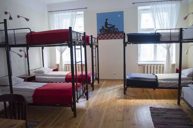 Хостелы Red Nose Hostel Рига-22